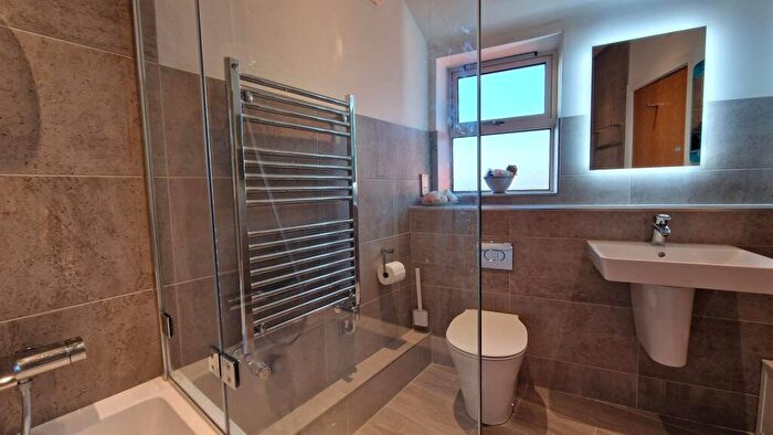 5 Bedroom Detached House For Sale In Sanctus Road, Stratford-Upon-Avon, CV37
