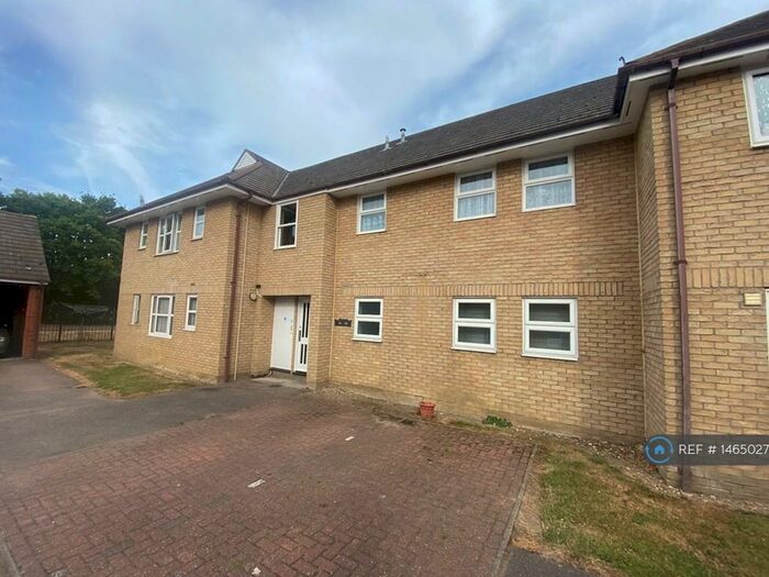 1 Bedroom Flat To Rent In Hanbury Gardens, Highwoods, Colchester, CO4