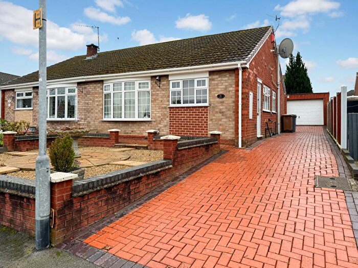 2 Bedroom Semi-Detached Bungalow To Rent In Rugby Drive, Dresden, Stoke-On-Trent, ST3