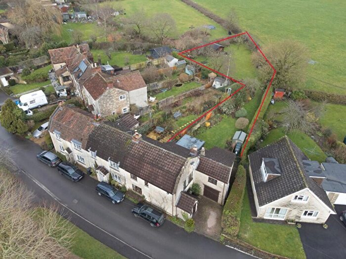 4 Bedroom Cottage For Sale In Church Lane, Wingfield, BA14