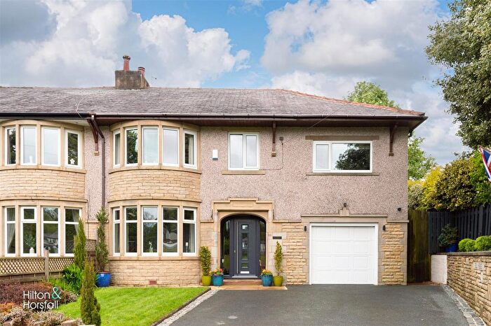 5 Bedroom Semi-Detached House For Sale In Dell Meade, Honeyholme Lane, Cliviger, BB10