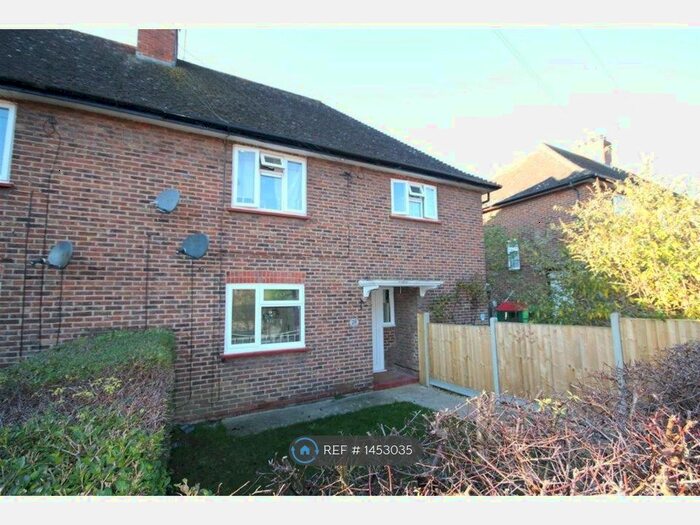 1 Bedroom Maisonette To Rent In Foxburrows Avenue, Guildford, GU2