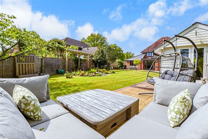 4 Bedroom Detached House For Sale In High Halden, Ashford, Kent, TN26