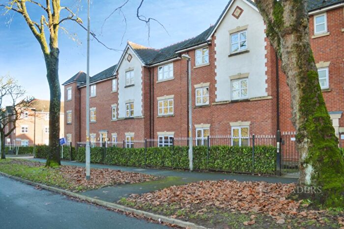2 Bedroom Flat To Rent In Greenwood Road, Wythenshawe, M22