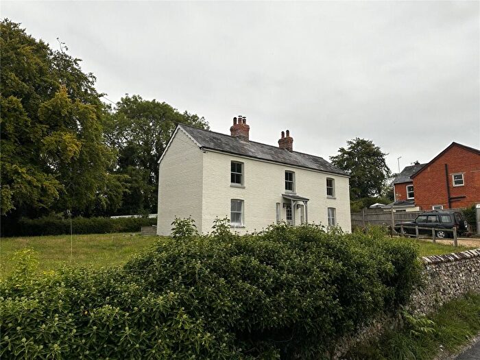 4 Bedroom Detached House To Rent In Meonstoke, Southampton, Hampshire, SO32