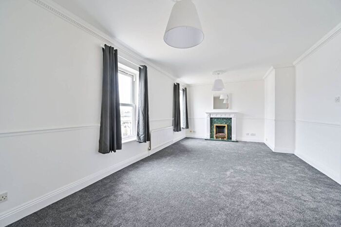 2 Bedroom Flat To Rent In Rotherhithe Street, Rotherhithe, London, SE16