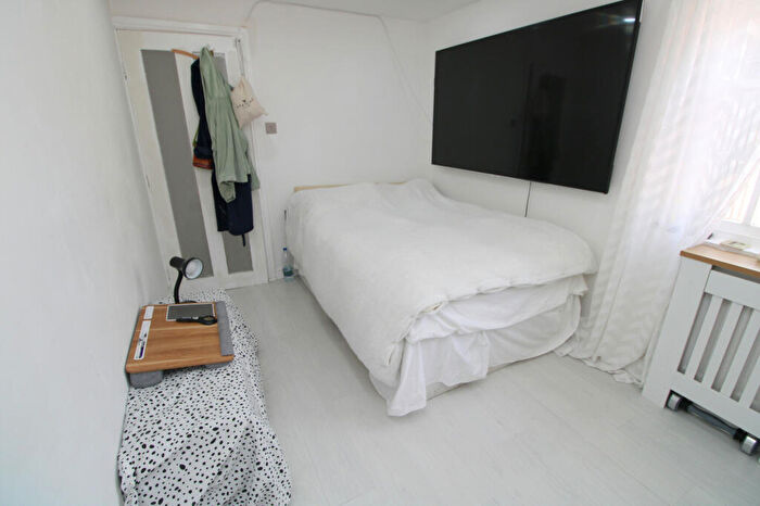 1 Bedroom Apartment For Sale In Regent Flats, - Market Street, Abergele, LL22