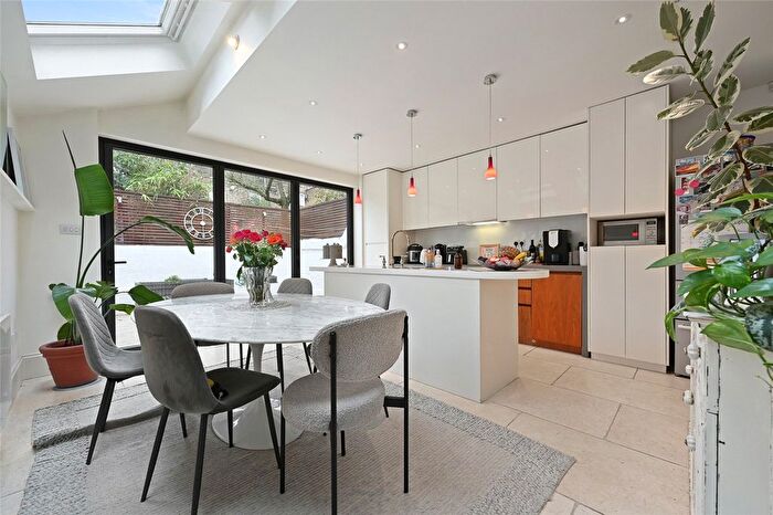 4 Bedroom Terraced House To Rent In Ethelden Road, London, W12