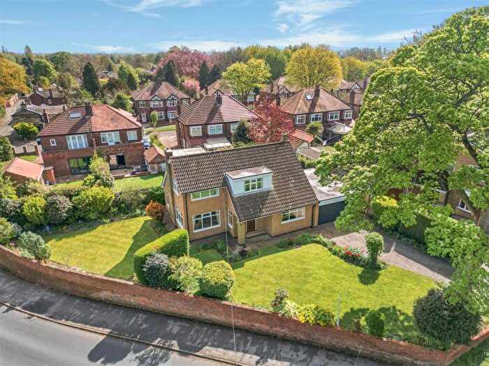 3 Bedroom Detached House For Sale In Church Lane, Kirk Ella, HU10