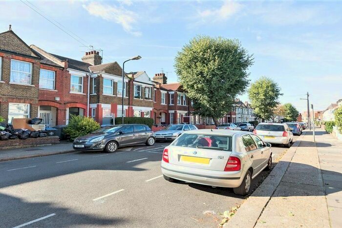 1 Bedroom Flat To Rent In Chapter Road, London, NW2