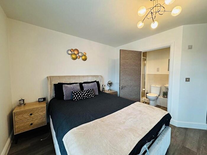 2 Bedroom Apartment To Rent In Lodge Lane, Derby, DE1