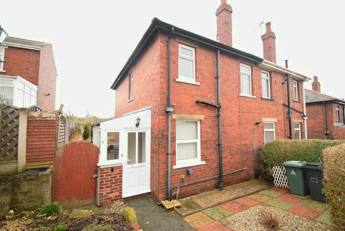2 Bedroom Semi-Detached House To Rent In Heath Road, Dewsbury, WF12