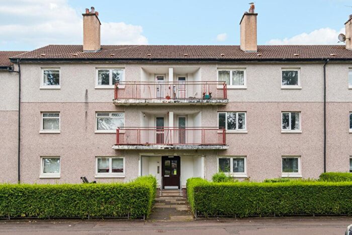 2 Bedroom Flat For Sale In Croftfoot Road, Glasgow, G45