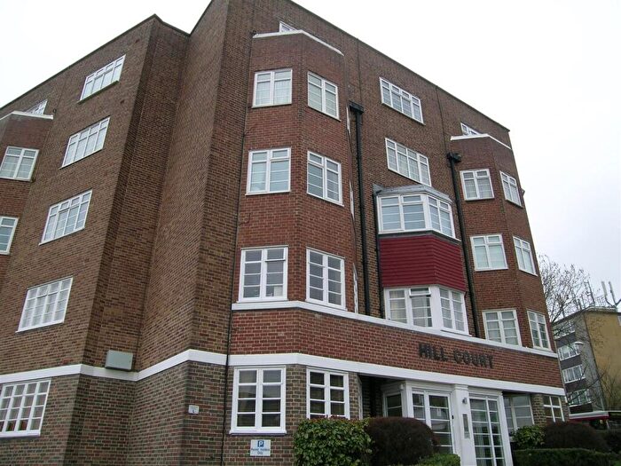 2 Bedroom Flat To Rent In St. Mark's Hill, Surbiton, KT6