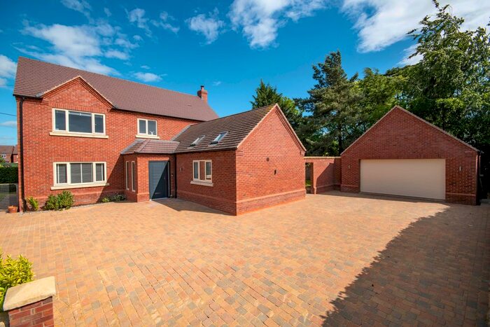 4 Bedroom Detached House For Sale In Milford Road, Baschurch, Shrewsbury, SY4