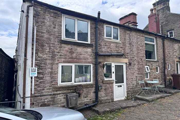 3 Bedroom House For Sale In Terrace Road, Chapel-En-Le-Frith, SK23