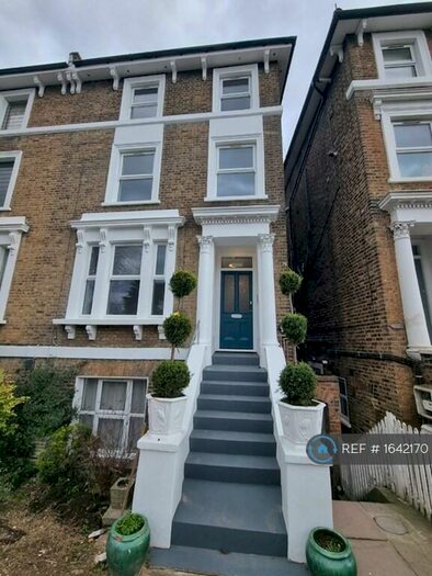 2 Bedroom Flat To Rent In Devonshire Road, London, SE23