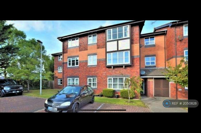 2 Bedroom Flat To Rent In Dove Tree Court, Blackpool, FY4