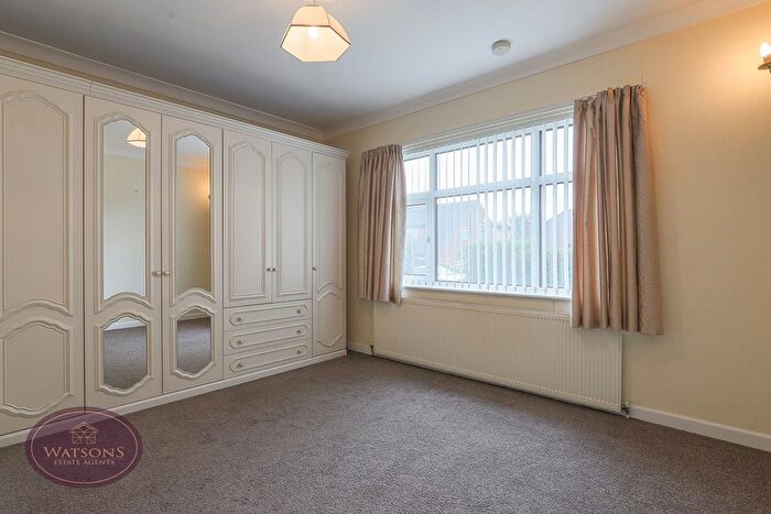 2 Bedroom Detached Bungalow For Sale In Prestwood Drive, Nottingham, NG8