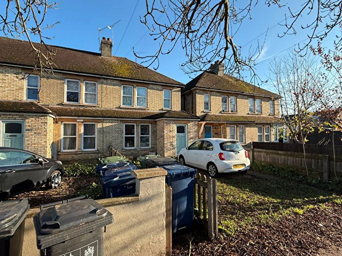 4 Bedroom Semi Detached House For Sale In Brooks Road, Cambridge, CB1