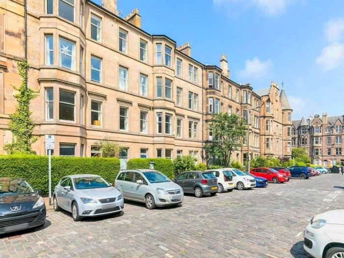 3 Bedroom Flat To Rent In Thirlstane Road, Marchmont, Edinburgh, EH9