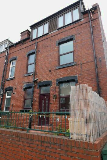 3 Bedroom Terraced House To Rent In Whingate Avenue, Armley, LS12