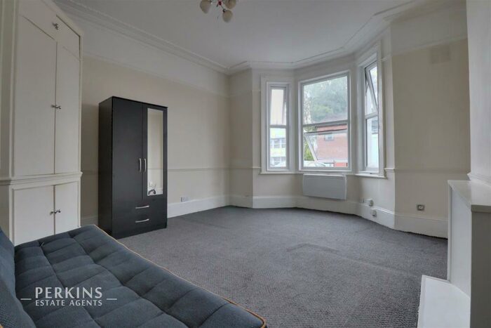 Studio To Rent In Harrow, HA1
