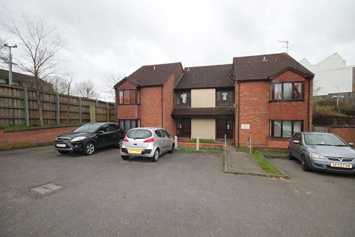 Studio To Rent In Kingsville Court, High Street, UB7