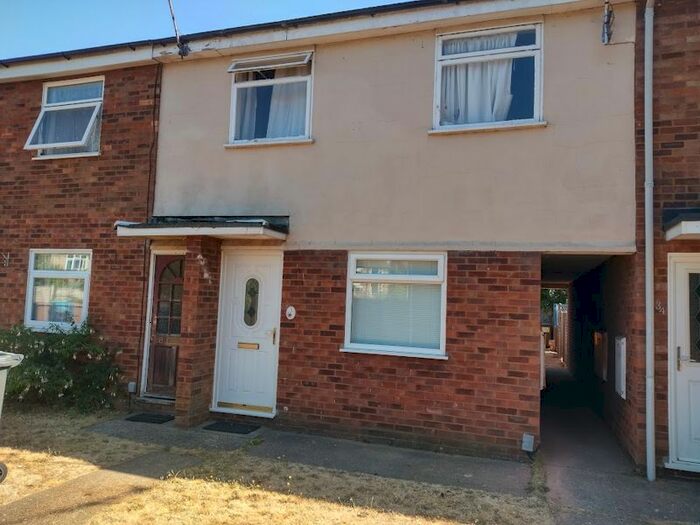1 Bedroom Flat To Rent In Henstead Gardens, Ipswich, IP3