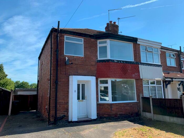 3 Bedroom Semi-Detached House To Rent In Fonthil Road, Stafford, ST16