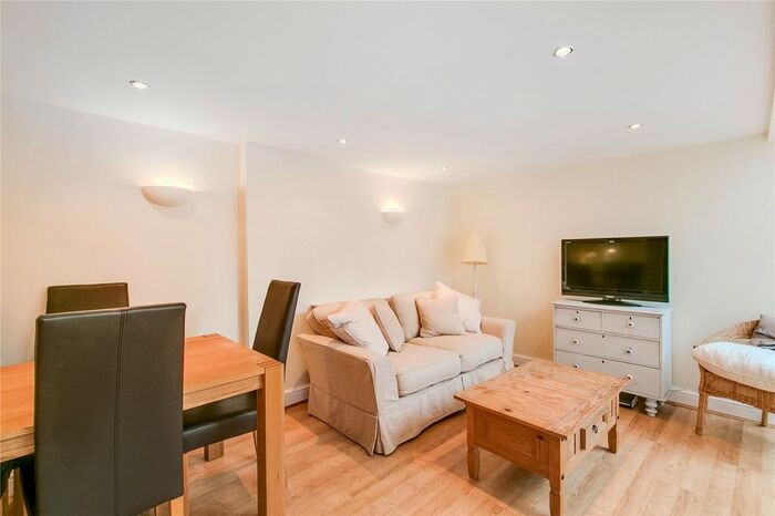 1 Bedroom Flat To Rent In Windmill Road, Wandsworth Common, SW18