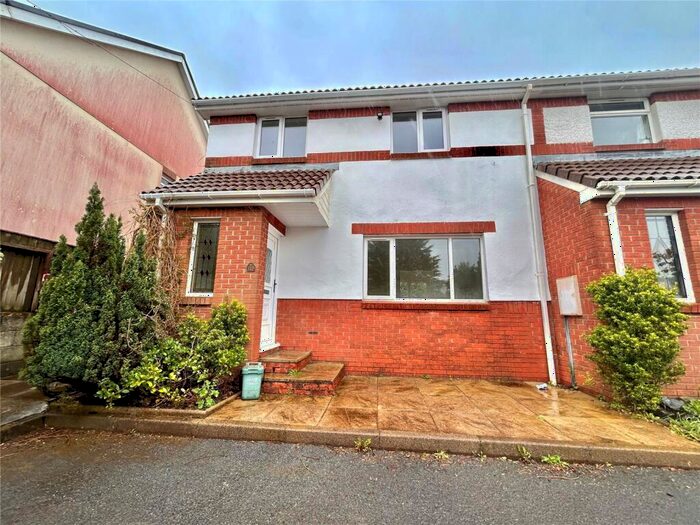 3 Bedroom End Of Terrace House For Sale In Llys Y Brodyr, Foelgastell, Carmarthenshire, SA14