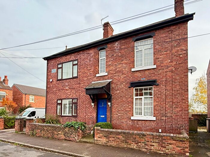 2 Bedroom Semi Detached House For Sale In Ashdown Road, Wakefield, West Yorkshire, WF1