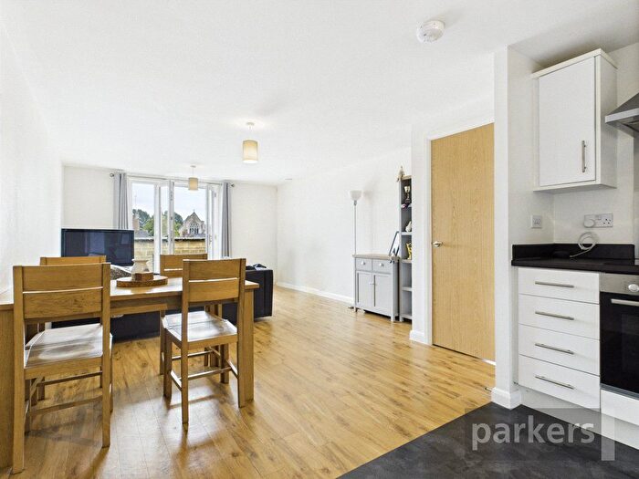 1 Bedroom Flat For Sale In Marriotts Walk, Witney, Oxfordshire, OX28