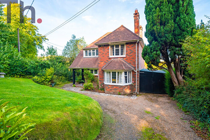 3 Bedroom Detached House For Sale In Carisbrooke, Isle Of Wight, PO30