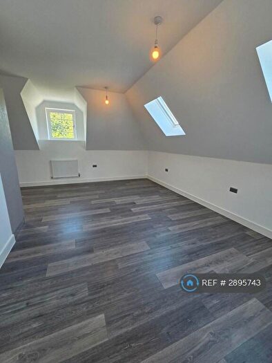 3 Bedroom Flat To Rent In Coombes House, Purley, CR8