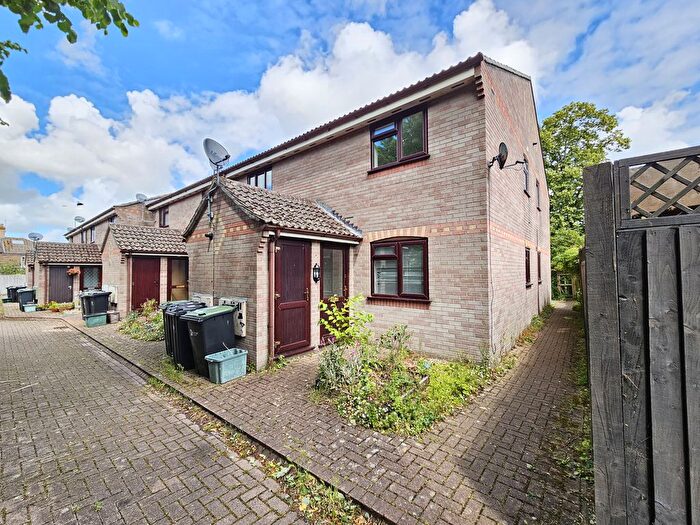 1 Bedroom End Terrace House To Rent In Hawthorn Close, Dorchester, DT1