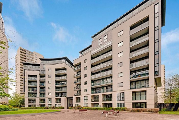 1 Bedroom Flat To Rent In Pump House Crescent, Brentford, TW8