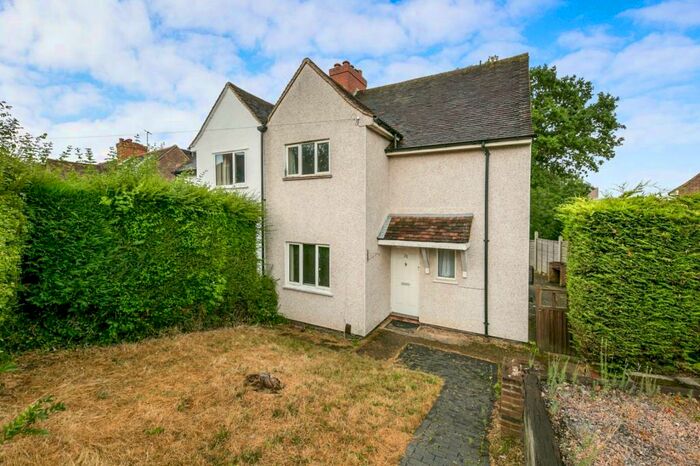 3 Bedroom Semi-Detached House To Rent In Roundhill Way, Guildford, GU2