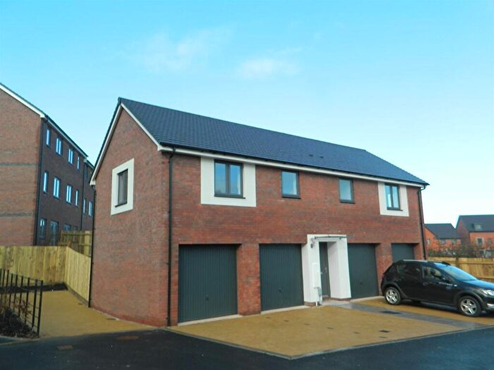 2 Bedroom Apartment To Rent In Tithebarn, EX1