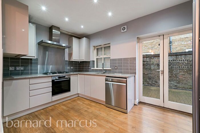 4 Bedroom Property To Rent In Freeland Road, London, W5