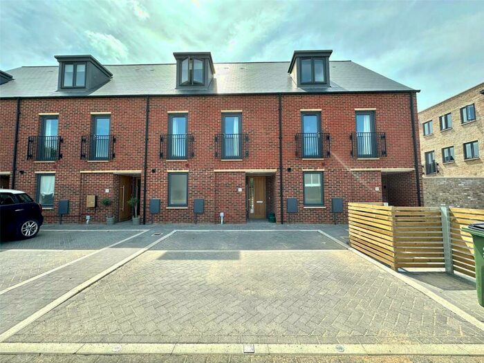 3 Bedroom Terraced House To Rent In Goff Street, Oxford, OX2