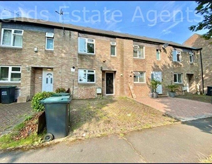 3 Bedroom Terraced House To Rent In Muirfield Road, Watford, WD19