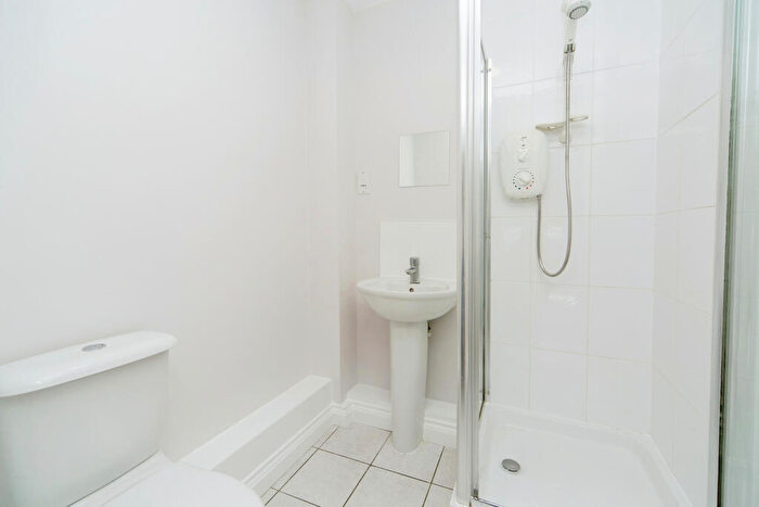 2 Bedroom Apartment To Rent In Llys Y Capel, Llandudno, LL30