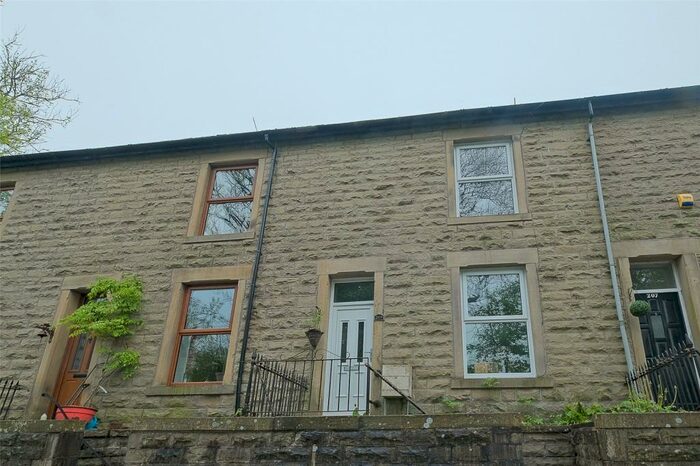 3 Bedroom Terraced House To Rent In Holcombe Road, Rossendale, BB4