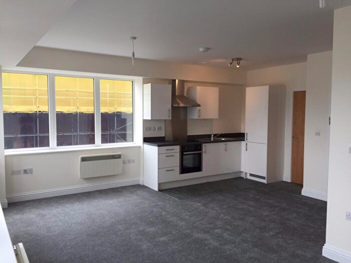 Studio To Rent In Farnsby Street, Swindon, Wiltshire, SN1