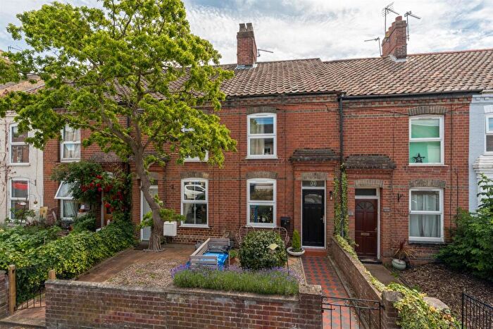 2 Bedroom Terraced House For Sale In Wingfield Road, Norwich, NR3