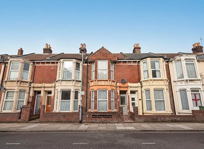 2 Bedroom Flat For Sale In Angerstein Road, Portsmouth, PO2