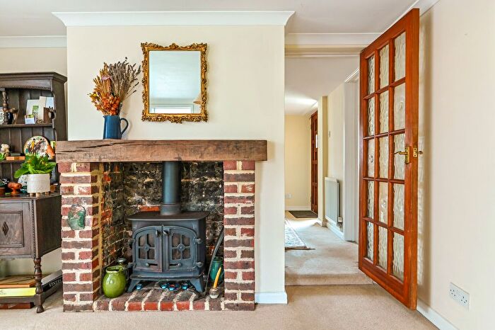 5 Bedroom Detached House For Sale In Longmoor Road, Greatham, Liss, GU33