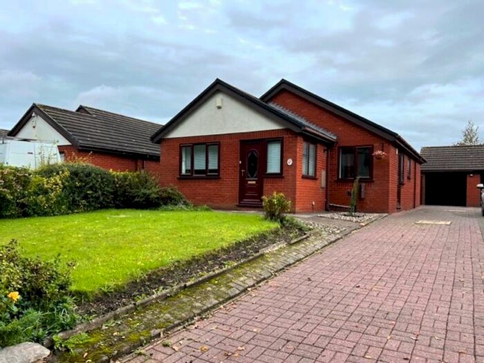 2 Bedroom Detached Bungalow To Rent In Wateringpool Lane, Lostock Hall, Preston, PR5